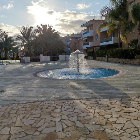 Iris Village, Near Kings Avenue Mall - By Imh Travel & Tours Paphos Bagian luar foto