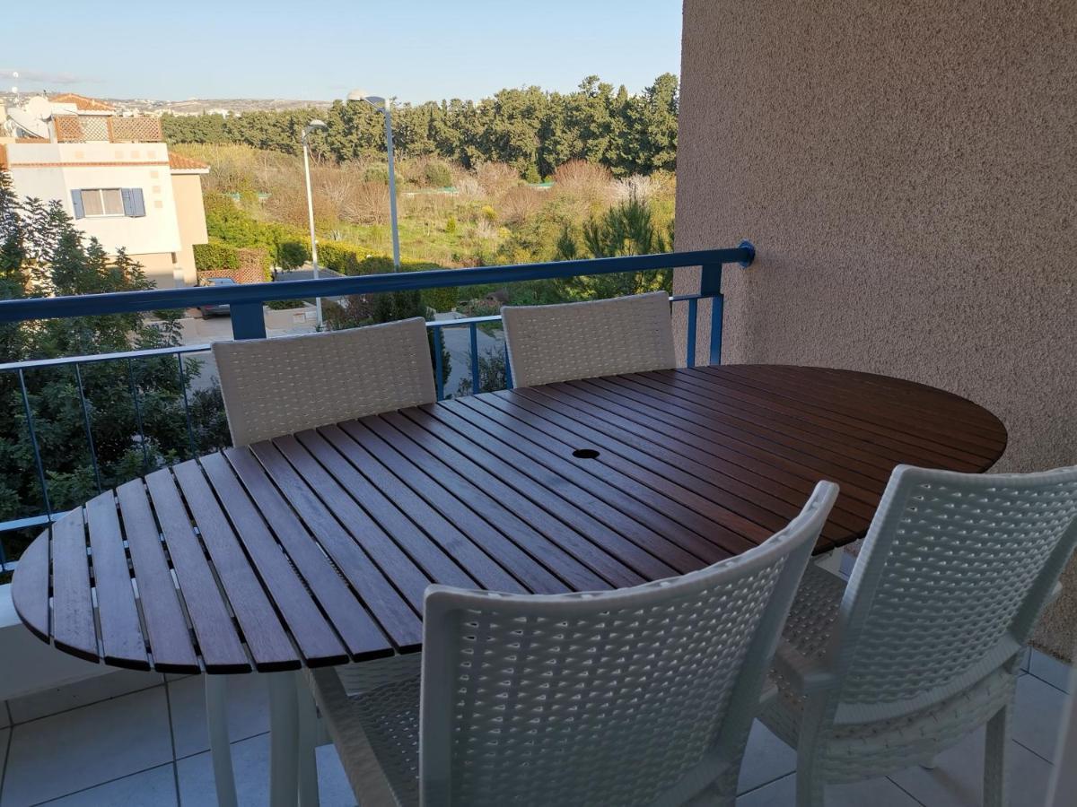 Iris Village, Near Kings Avenue Mall - By Imh Travel & Tours Paphos Bagian luar foto