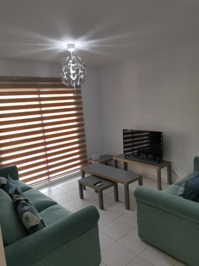 Iris Village, Near Kings Avenue Mall - By Imh Travel & Tours Paphos Bagian luar foto